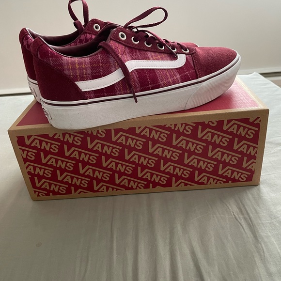 Vans Ward Women's Platform Sneakers - Picture 6 of 6